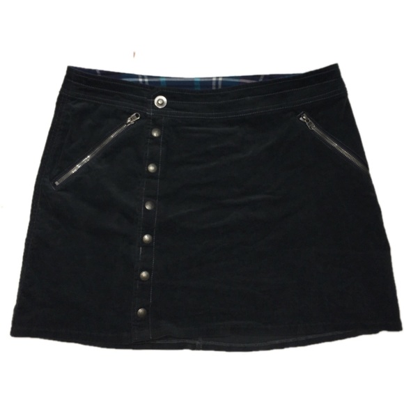 Kuhl Dresses & Skirts - Kuhl  streamline corduroy grey skirt button down 8